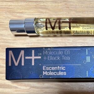 Escentric Molecules Molecule 01+Black Tea Perfume .25oz